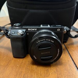 Sony NEX-6 Mirrorless Digital Camera